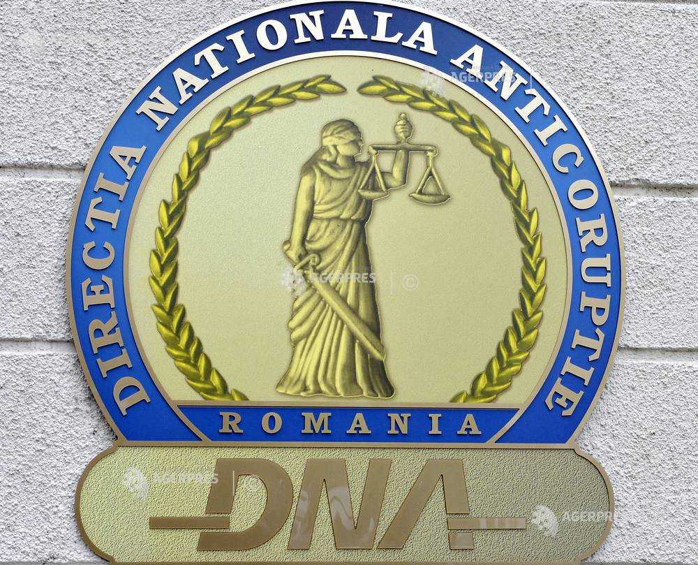 DNA: Mandat de arestare în lipsă pentru un expert contabil care ar fi subevaluat acţiuni deţinute de statul român 