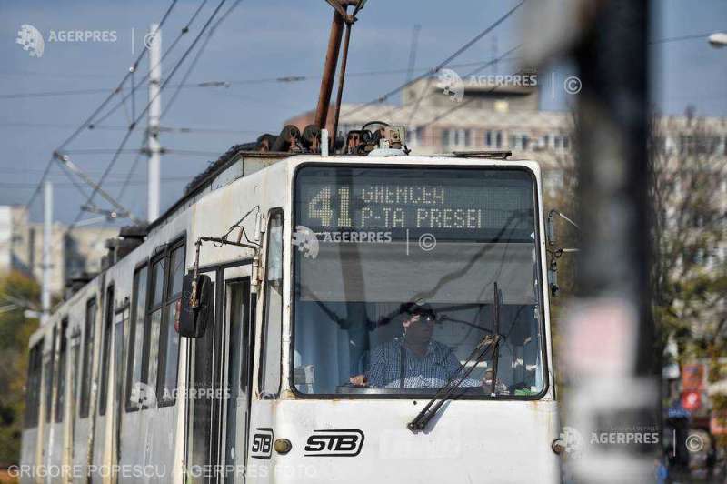Circulaţia tramvaielor pe linia 41 între terminalele "Piaţa Presei Libere" şi "Ghencea" va fi reluată sâmbătă